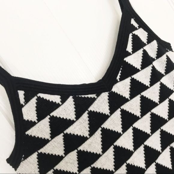 TRINA TURK 100% Cotton Geometric Triangle Knit Sweater Dress Size XS - Picture 5 of 9